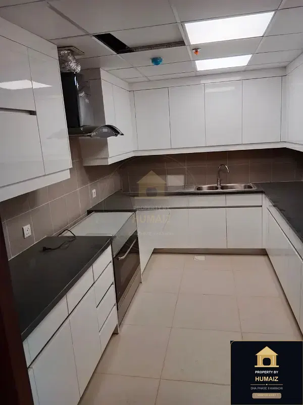 2-Bedroom Luxury Apartment (Sea Facing, 4 Bath, Suite 9) at Reef Towers For Sale in DHA Phase 8 Karachi — Photograph 12