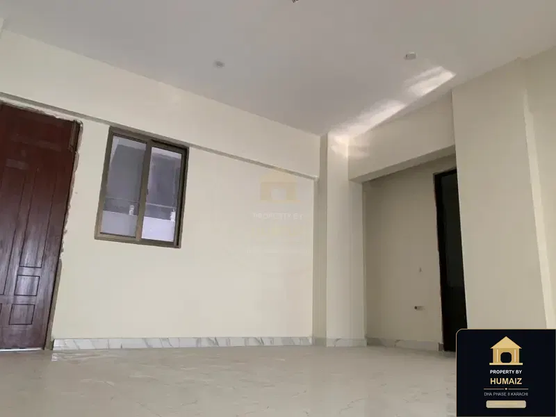 85 Sq. Yd. Commercial Retail Shop on Al-Murtaza Commercial For Sale in DHA Phase 8 Karachi — Photograph 4