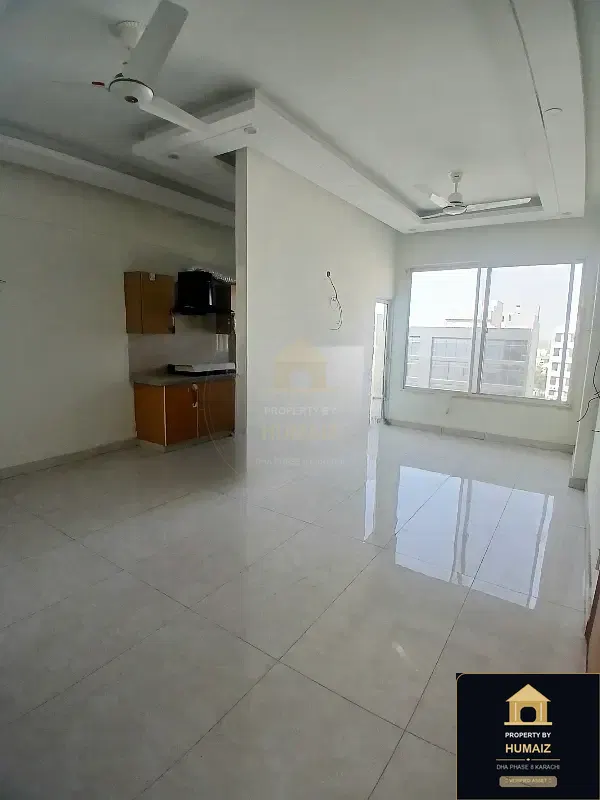 2-Bedroom Luxury Apartment (Boulevard Facing, 2 Bath, Suite 1) on Zulfiqar Commercial For Sale in DHA Phase 8 Karachi — Photograph 9
