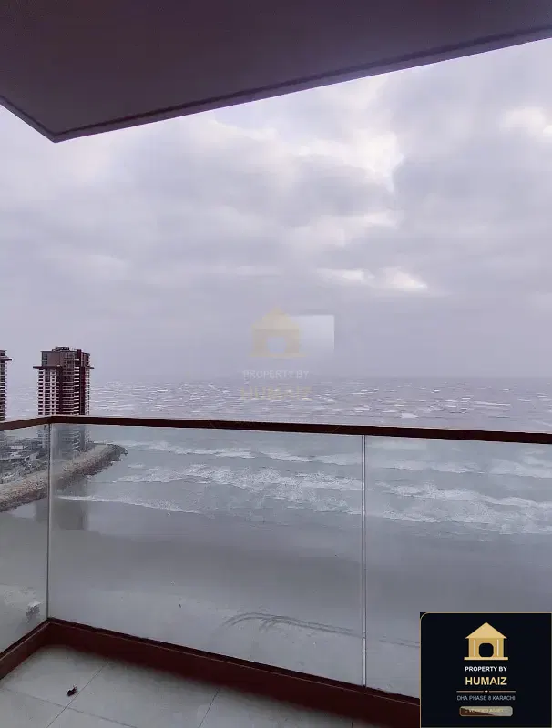 3-Bedroom Luxury Apartment (Private Pool, 5 Bath, Suite 65) at The Views For Sale in DHA Phase 8 Karachi — Photograph 4