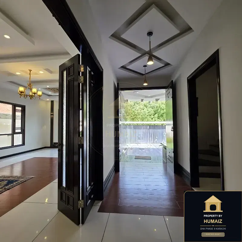 666 Sq. Yd. 6-Bedroom Luxury Villa (Basement, 6 Bath, Residence 14) in DHA Phase 8 For Sale in DHA Phase 8 Karachi — Photograph 17