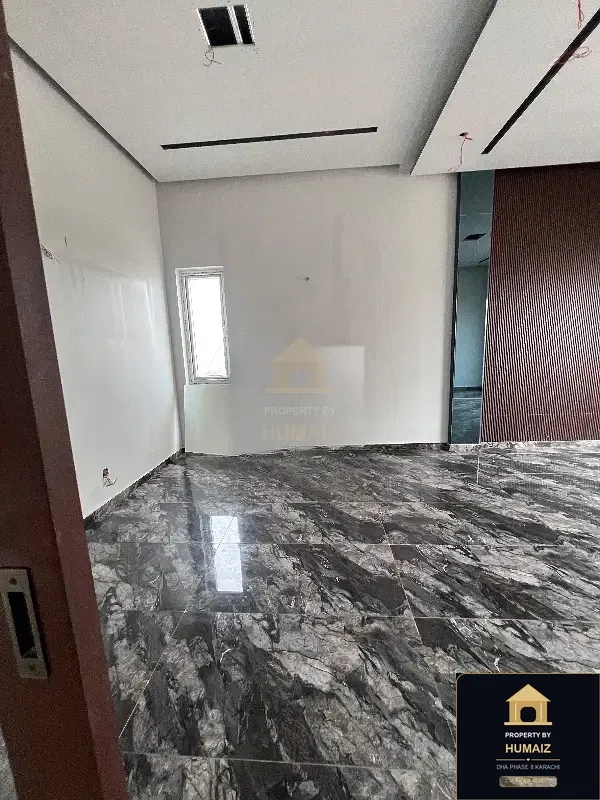 300 Sq. Yd. 5-Bedroom Luxury Villa (Corner, 6 Bath, Residence 6) in Khayaban-e-Sahil For Sale in DHA Phase 8 Karachi — Photograph 12