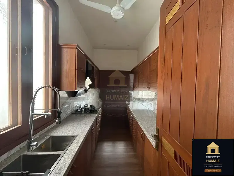 500 Sq. Yd. 7-Bedroom Luxury Villa (Corner, 6 Bath, Residence 10) in DHA Phase 8 For Sale in DHA Phase 8 Karachi — Photograph 5