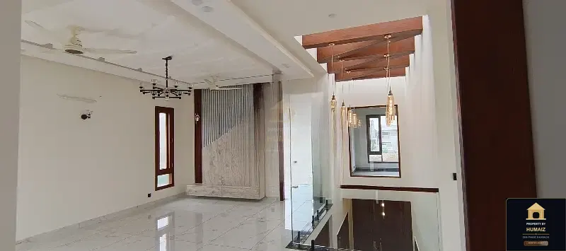 500 Sq. Yd. 7-Bedroom Luxury Villa (Basement, 6 Bath, Residence 3) in DHA Phase 8 For Sale in DHA Phase 8 Karachi — Photograph 40