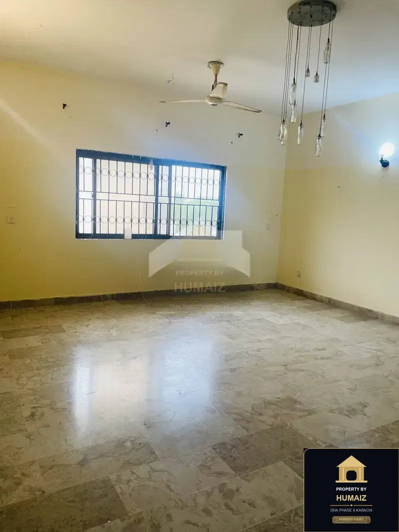 3-Bedroom Upper/Lower Portion (3 Bath, Unit 33) in DHA Phase 8 For Rent in DHA Phase 8 Karachi — Photograph 11