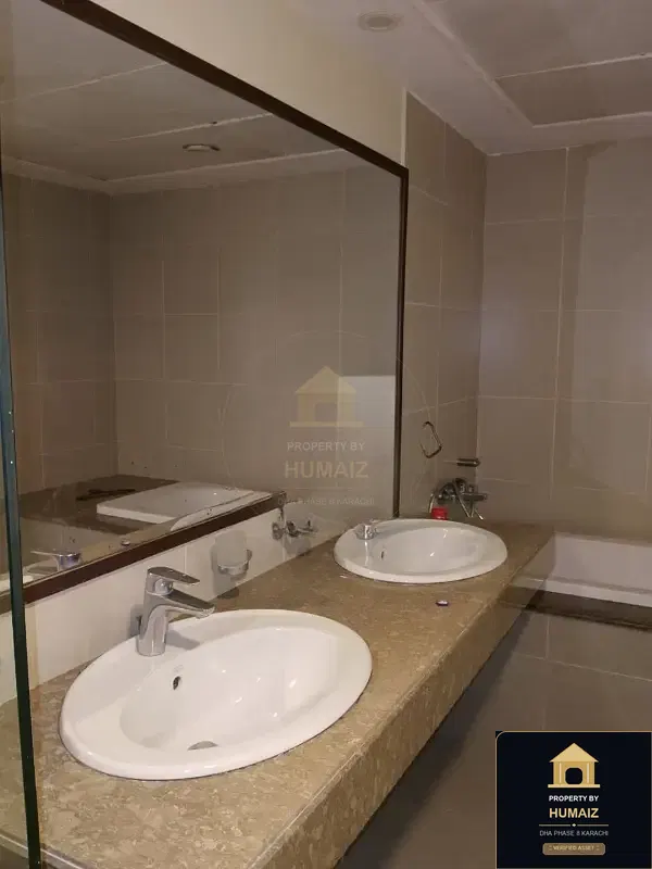 4-Bedroom Luxury Apartment (5 Bath, Suite 5) at Coral Towers For Rent in DHA Phase 8 Karachi — Photograph 7