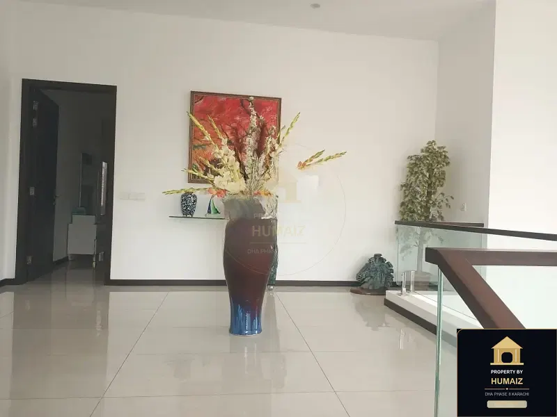 500 Sq. Yd. 5-Bedroom Luxury Villa (Basement, 6 Bath, Residence 5) on Zulfiqar Commercial For Sale in DHA Phase 8 Karachi — Photograph 2