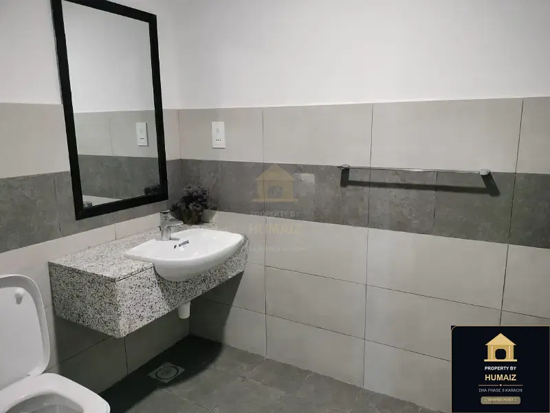 4-Bedroom Luxury Apartment (Sea Facing, 6 Bath, Suite 12) at Pearl Towers For Sale in DHA Phase 8 Karachi — Photograph 16
