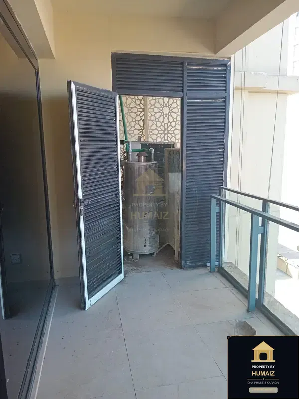 3-Bedroom Luxury Apartment (Sea Facing, 3 Bath, Suite 6) at Coral Towers For Sale in DHA Phase 8 Karachi — Photograph 12