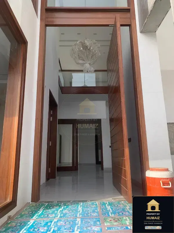500 Sq. Yd. 6-Bedroom Luxury Villa (6 Bath, Residence 32) in DHA Phase 8 For Sale in DHA Phase 8 Karachi — Photograph 2