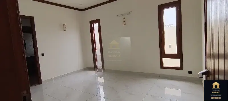 500 Sq. Yd. 7-Bedroom Luxury Villa (Basement, 6 Bath, Residence 3) in DHA Phase 8 For Sale in DHA Phase 8 Karachi — Photograph 15
