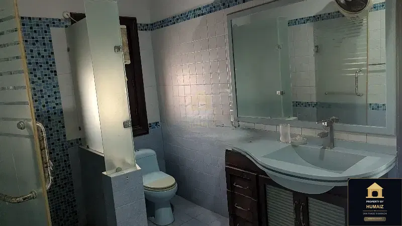 111 Sq. Yd. 7-Bedroom Luxury Villa in DHA Phase 8 For Sale in DHA Phase 8 Karachi — Photograph 34