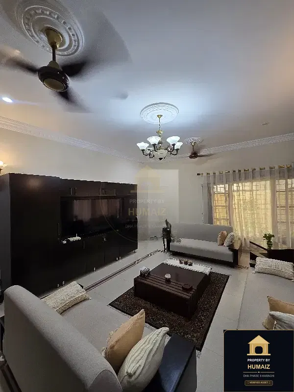 500 Sq. Yd. 5-Bedroom Luxury Villa (Basement, 6 Bath, Residence 3) on Zulfiqar Commercial For Sale in DHA Phase 8 Karachi — Photograph 11