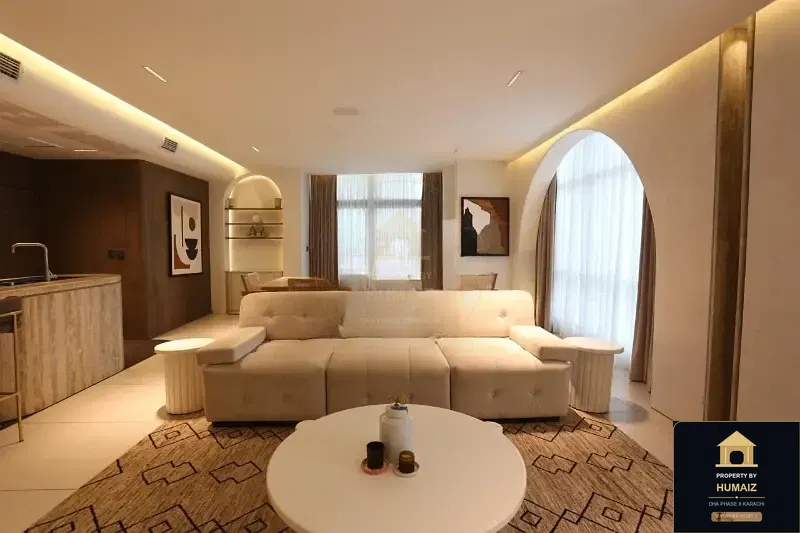 4-Bedroom Luxury Apartment (Sea Facing, 5 Bath, Suite 10) at Pearl Towers For Rent in DHA Phase 8 Karachi — Photograph 17