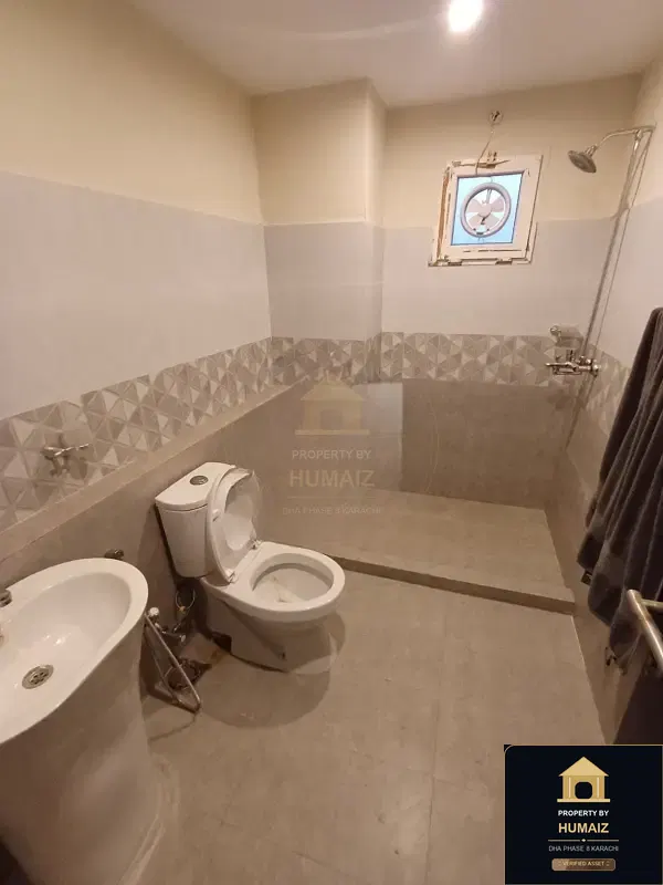 4-Bedroom Luxury Apartment (West Open, 5 Bath, Suite 16) at Creek Vistas For Sale in DHA Phase 8 Karachi — Photograph 6
