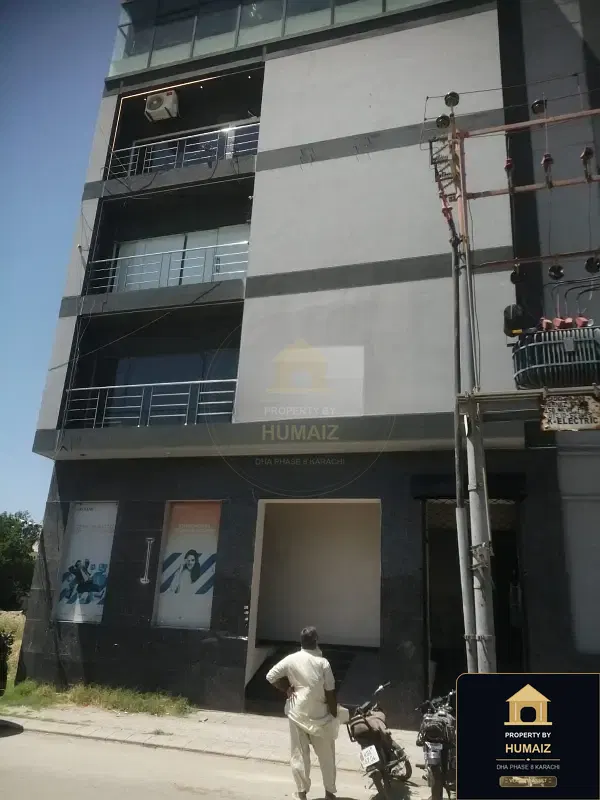 200 Sq. Yd. Commercial Building (Boulevard Facing, 2 Bath, Unit 1) on Zulfiqar Commercial For Rent in DHA Phase 8 Karachi — Photograph 2