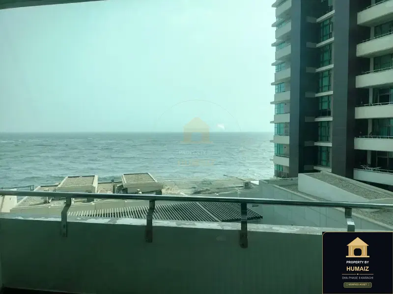 4-Bedroom Luxury Apartment (Sea Facing, 5 Bath, Suite 1) at Pearl Towers For Rent in DHA Phase 8 Karachi — Photograph 16