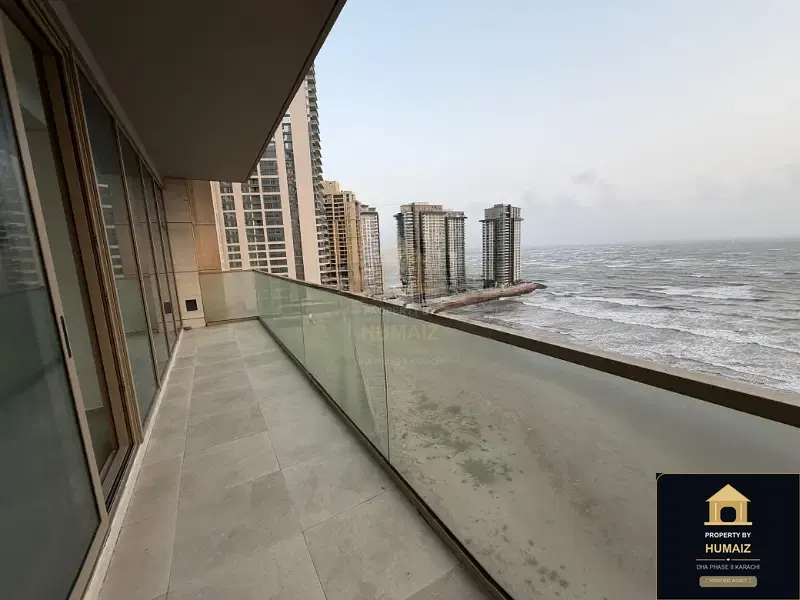 4-Bedroom Luxury Apartment at The Views North Tower For Sale in DHA Phase 8 Karachi — Photograph 28