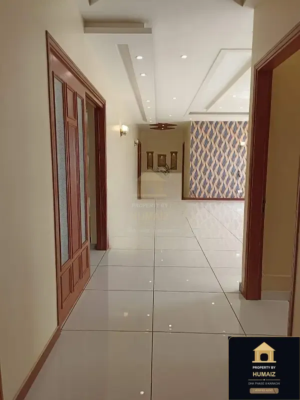 666 Sq. Yd. 8-Bedroom Luxury Villa in DHA Phase 8 For Sale in DHA Phase 8 Karachi — Photograph 4