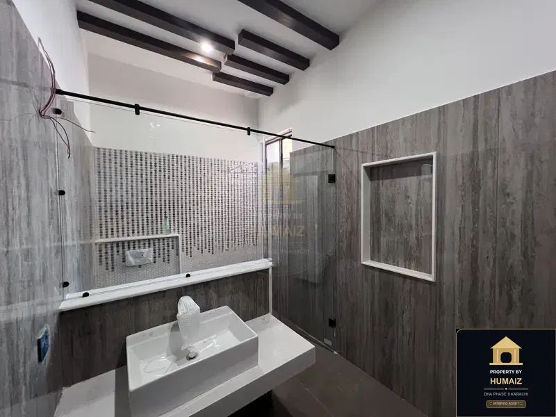 300 Sq. Yd. 6-Bedroom Luxury Villa (Basement, 6 Bath, Residence 2) in DHA Phase 8 For Sale in DHA Phase 8 Karachi — Photograph 15