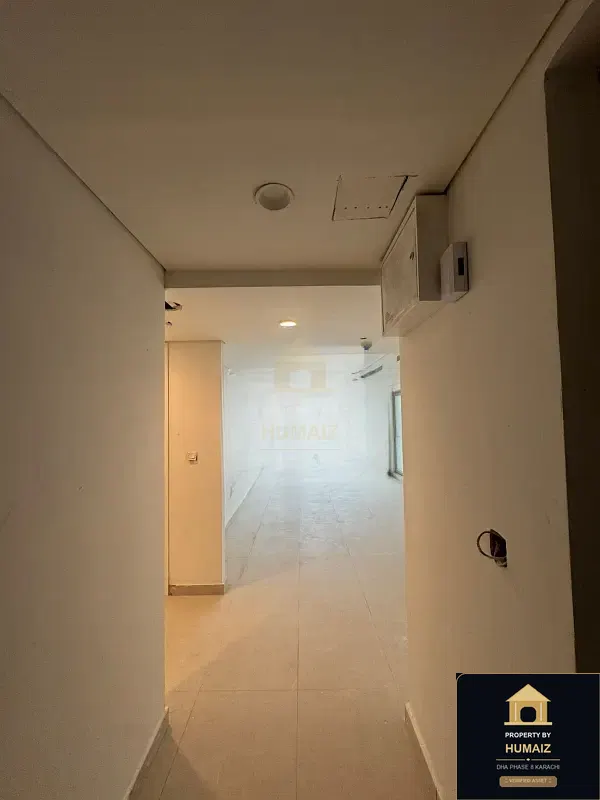 1-Bedroom Luxury Apartment (Brand New, 2 Bath, Suite 1) at Emaar Oceanfront For Sale in DHA Phase 8 Karachi — Photograph 8