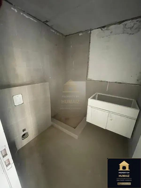 3-Bedroom Luxury Apartment (Boulevard Facing, 5 Bath, Suite 3) at Reef Towers For Sale in DHA Phase 8 Karachi — Photograph 16