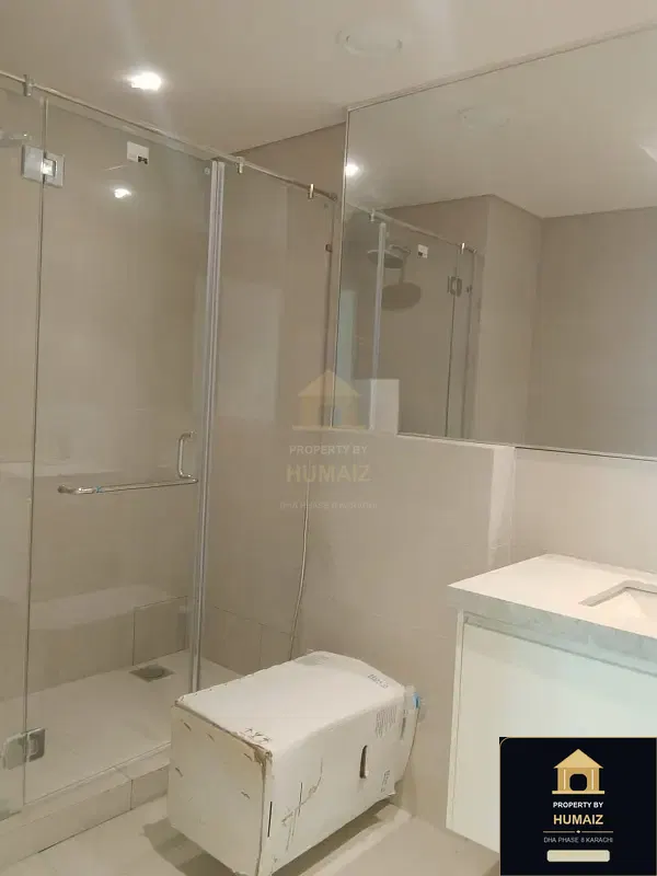 3-Bedroom Luxury Apartment (Brand New, 5 Bath, Suite 20) at The Views For Rent in DHA Phase 8 Karachi — Photograph 21