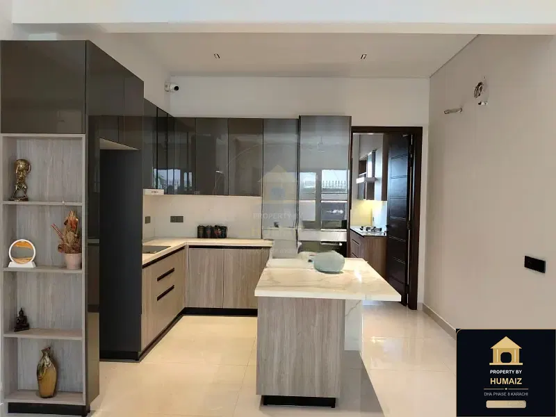 500 Sq. Yd. 6-Bedroom Luxury Villa (West Open, 7 Bath, Residence 26) in DHA Phase 8 For Sale in DHA Phase 8 Karachi — Photograph 5