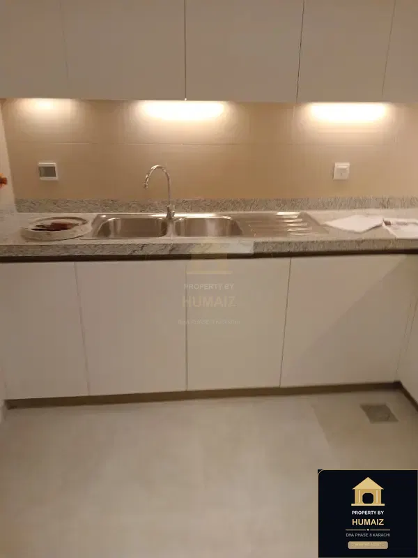 3-Bedroom Luxury Apartment (Sea Facing, 4 Bath, Suite 24) at The Views For Rent in DHA Phase 8 Karachi — Photograph 9