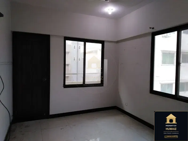 3-Bedroom Luxury Apartment (3 Bath, Suite 15) in DHA Phase 8 For Rent in DHA Phase 8 Karachi — Photograph 3