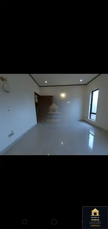 500 Sq. Yd. 6-Bedroom Luxury Villa (West Open, 6 Bath, Residence 104) in DHA Phase 8 For Sale in DHA Phase 8 Karachi — Photograph 11