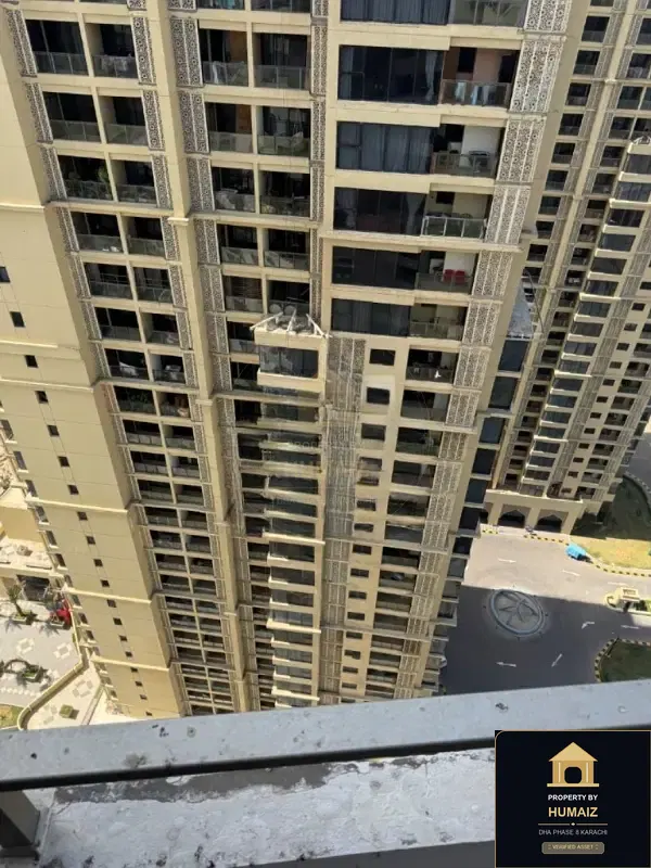 3-Bed Luxury Penthouse at Emaar Oceanfront For Sale in DHA Phase 8 Karachi — Photograph 18