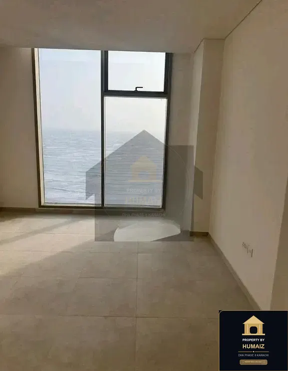 3-Bedroom Luxury Apartment (Sea Facing, 5 Bath, Suite 38) at The Views For Rent in DHA Phase 8 Karachi — Photograph 5