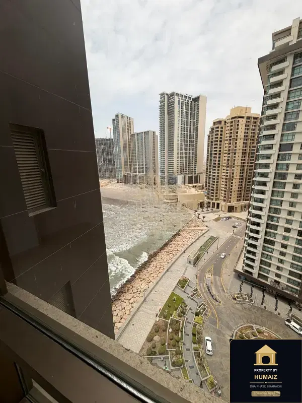 3-Bedroom Luxury Apartment (Sea Facing, 5 Bath, Suite 10) at Pearl Towers For Sale in DHA Phase 8 Karachi — Photograph 5