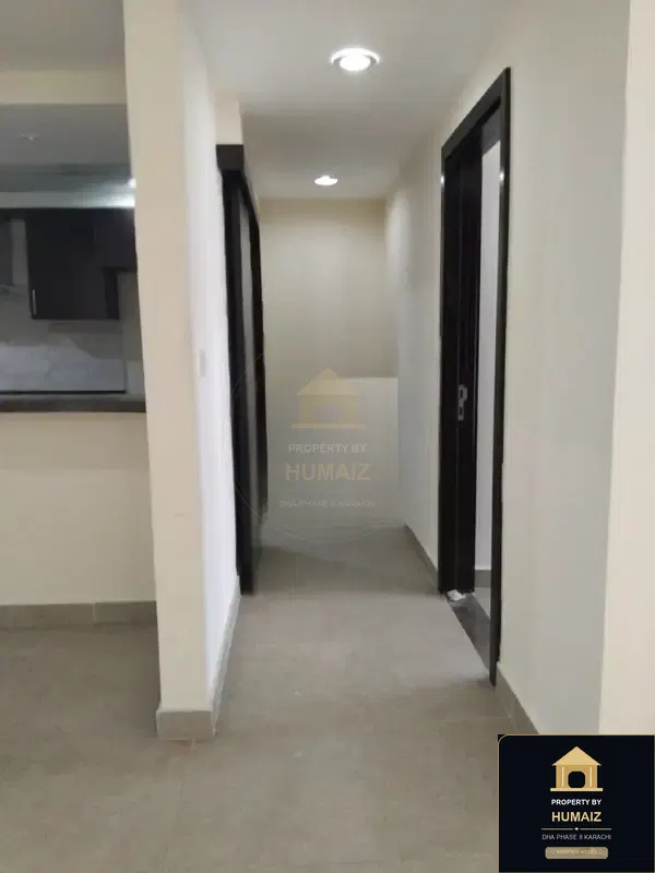 2-Bedroom Luxury Apartment (Sea Facing, 2 Bath, Suite 9) at Coral Towers For Sale in DHA Phase 8 Karachi — Photograph 5