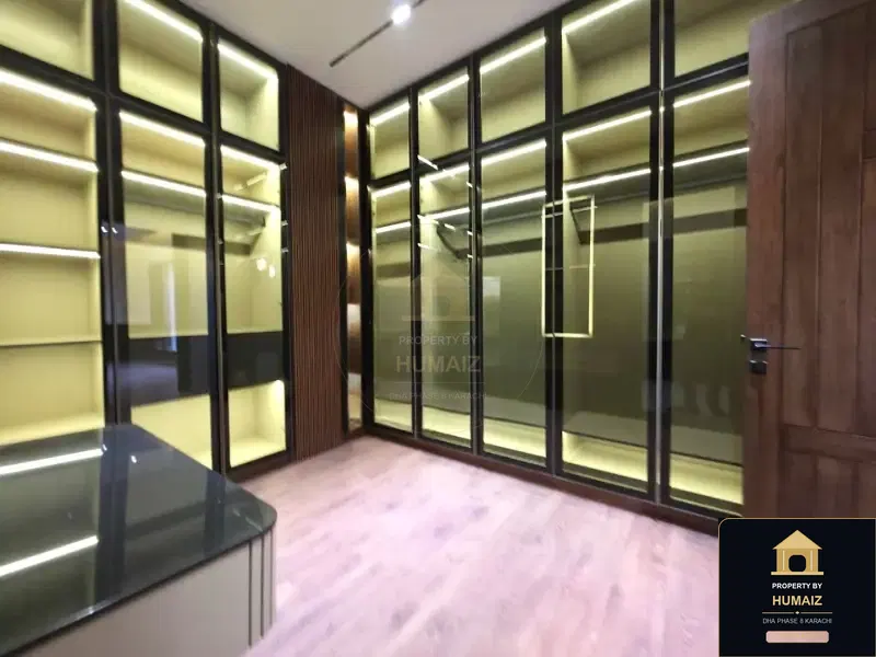 500 Sq. Yd. 6-Bedroom Luxury Villa (Basement, 7 Bath, Residence 69) in DHA Phase 8 For Sale in DHA Phase 8 Karachi — Photograph 16