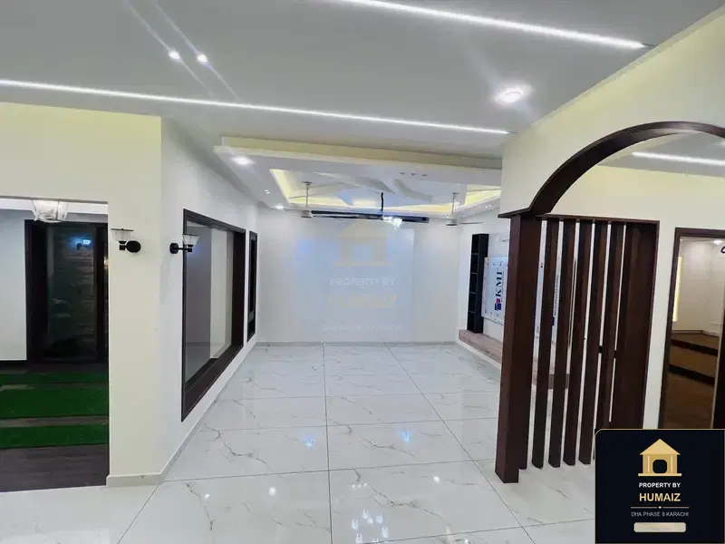 500 Sq. Yd. 5-Bedroom Luxury Villa (Private Pool, 6 Bath, Residence 1) in DHA Phase 8 For Sale in DHA Phase 8 Karachi — Photograph 12