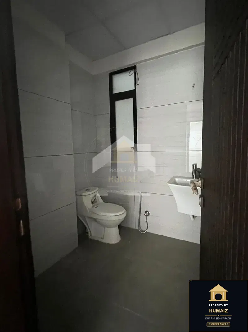 3-Bedroom Luxury Apartment (Boulevard Facing, 4 Bath, Suite 5) in DHA Phase 8 For Sale in DHA Phase 8 Karachi — Photograph 11