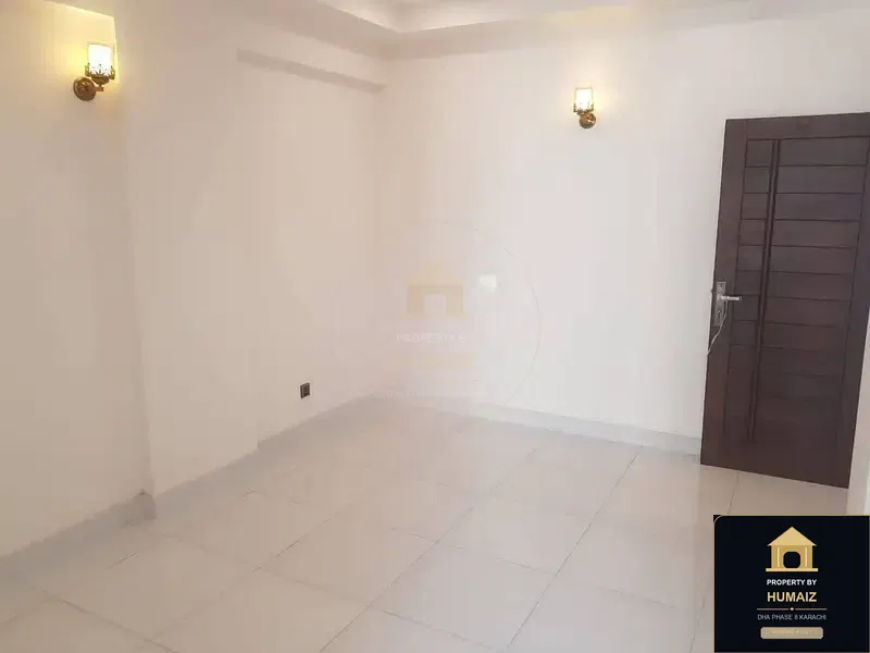 4-Bedroom Luxury Apartment (Corner, 5 Bath, Suite 3) on Al-Murtaza Commercial For Sale in DHA Phase 8 Karachi — Photograph 9