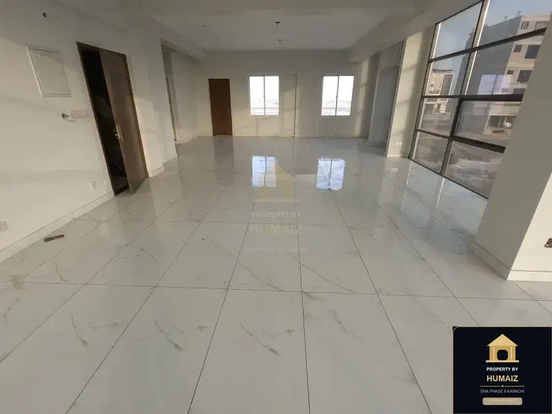 100 Sq. Yd. Commercial Building on Peninsula Commercial For Sale in DHA Phase 8 Karachi — Photograph 22