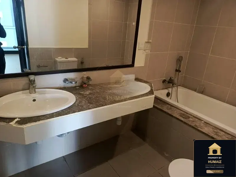 2-Bedroom Luxury Apartment (Sea Facing, 2 Bath, Suite 10) at Coral Towers For Rent in DHA Phase 8 Karachi — Photograph 8