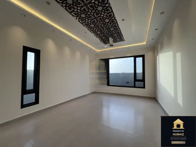 300 Sq. Yd. 5-Bedroom Luxury Villa (West Open, 5 Bath, Residence 4) in DHA Phase 8 For Sale in DHA Phase 8 Karachi — Photograph 7