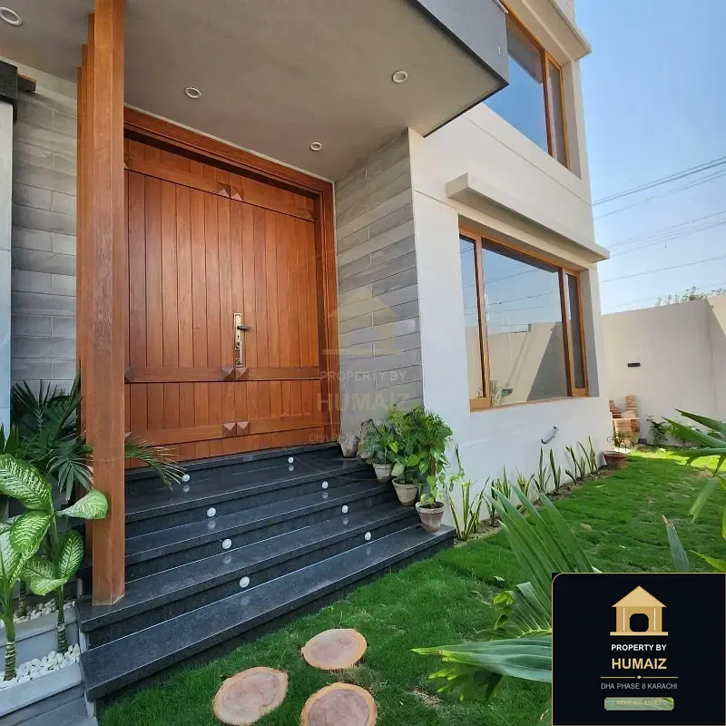 500 Sq. Yd. 8-Bedroom Luxury Villa in Zone A For Sale in DHA Phase 8 Karachi — Photograph 10