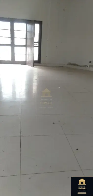1,000 Sq. Yd. 6-Bedroom Luxury Villa (West Open, 6 Bath, Residence 12) in DHA Phase 8 For Rent in DHA Phase 8 Karachi — Photograph 4