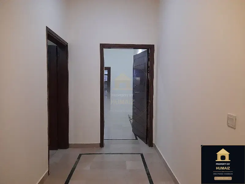 3-Bedroom Upper/Lower Portion (4 Bath, Unit 4) in Zone A For Rent in DHA Phase 8 Karachi — Photograph 3