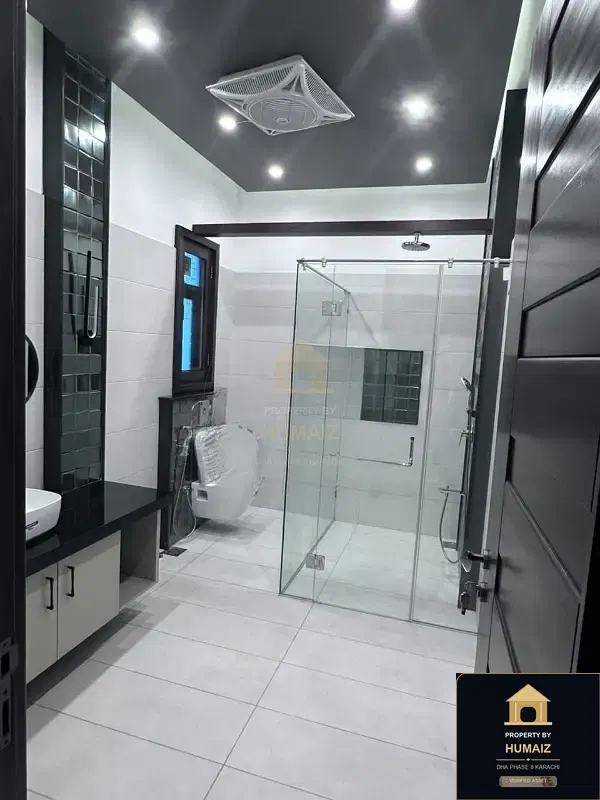 500 Sq. Yd. 6-Bedroom Luxury Villa (Basement, 6 Bath, Residence 122) in DHA Phase 8 For Sale in DHA Phase 8 Karachi — Photograph 14
