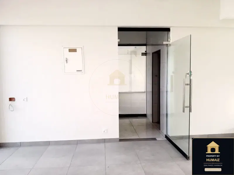 200 Sq. Yd. Corporate Office Space (Brand New, 3 Bath, Unit 1) on Zulfiqar Commercial For Rent in DHA Phase 8 Karachi — Photograph 11
