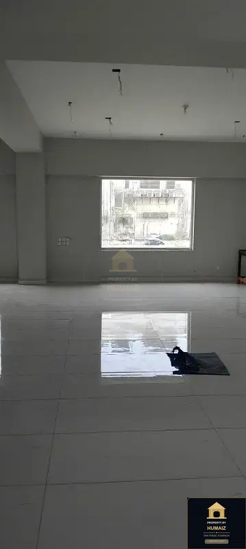 183 Sq. Yd. Commercial Retail Shop (Basement, 1 Bath, Unit 4) on Al-Murtaza Commercial For Rent in DHA Phase 8 Karachi — Photograph 14