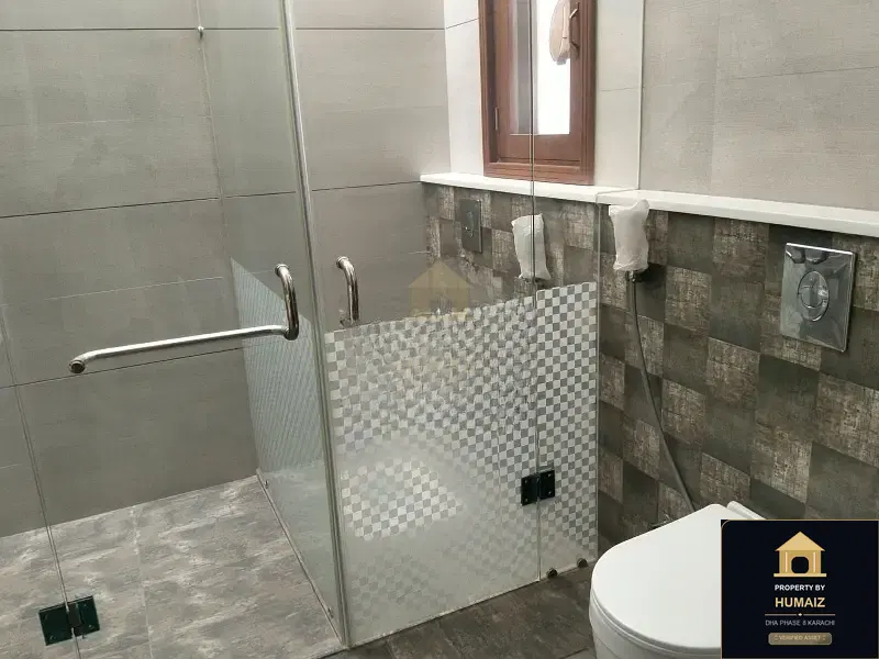 500 Sq. Yd. 7-Bedroom Luxury Villa (Corner, 6 Bath, Residence 11) in DHA Phase 8 For Sale in DHA Phase 8 Karachi — Photograph 23