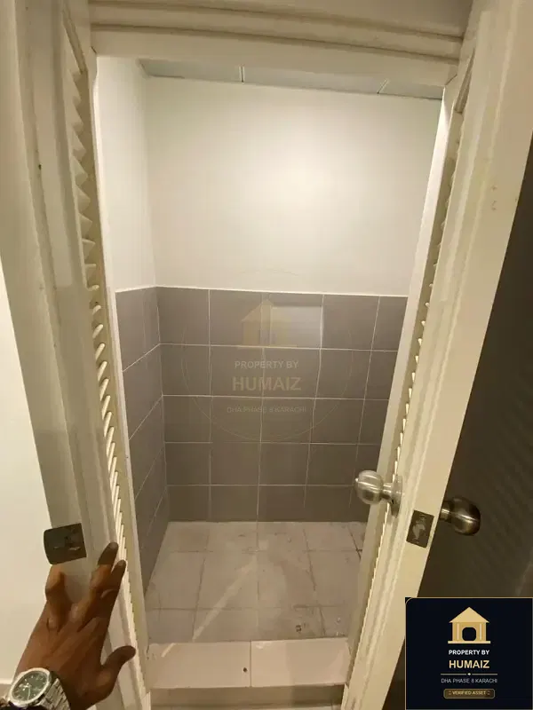 2-Bedroom Luxury Apartment (Sea Facing, 4 Bath, Suite 3) at Reef Towers For Rent in DHA Phase 8 Karachi — Photograph 4